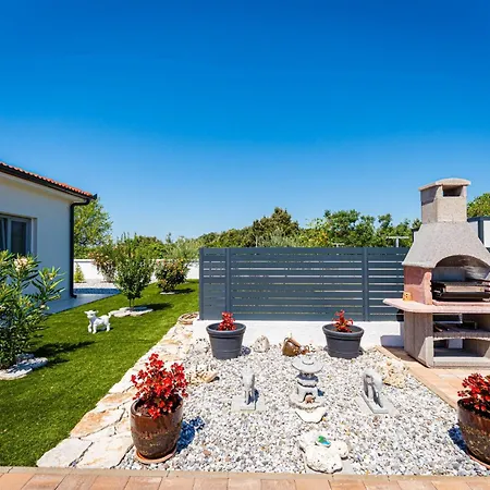Nerium In - Haus Fuer 6 Personen