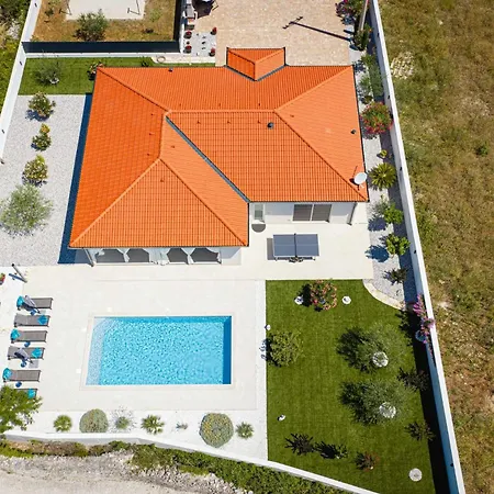 Villa Nerium In - Haus Fuer 6 Personen *