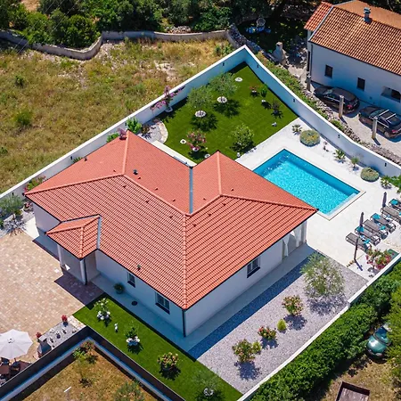 Nerium In - Haus Fuer 6 Personen Vila *